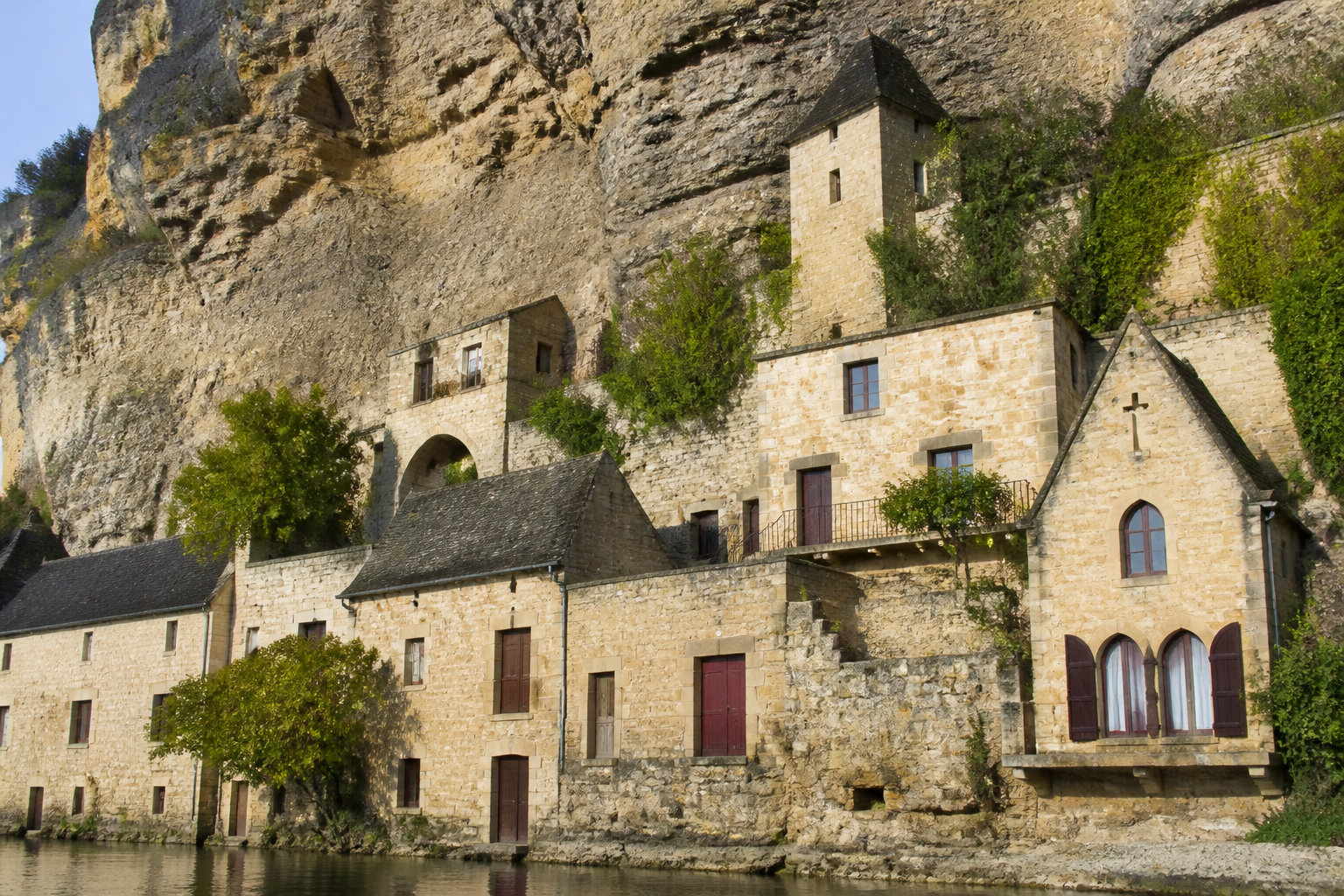 La Roque-Gageac, ton décor de carte postale