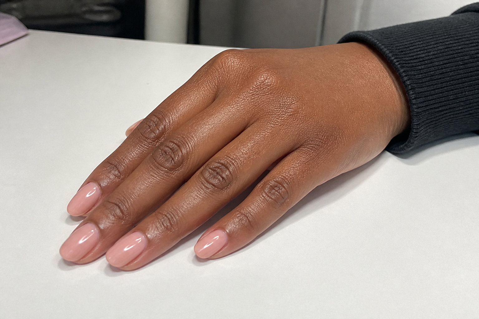 Nail Club et ses poses totalement déjantées