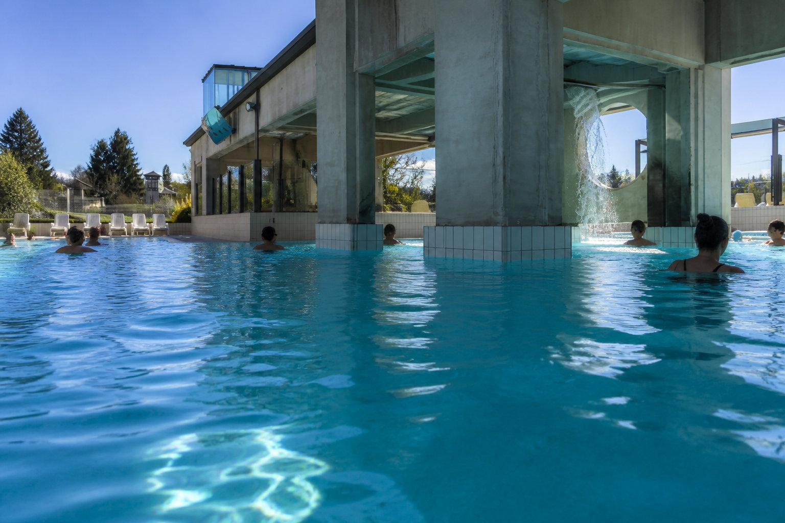 On se détend aux thermes ou on mange quoi ?
